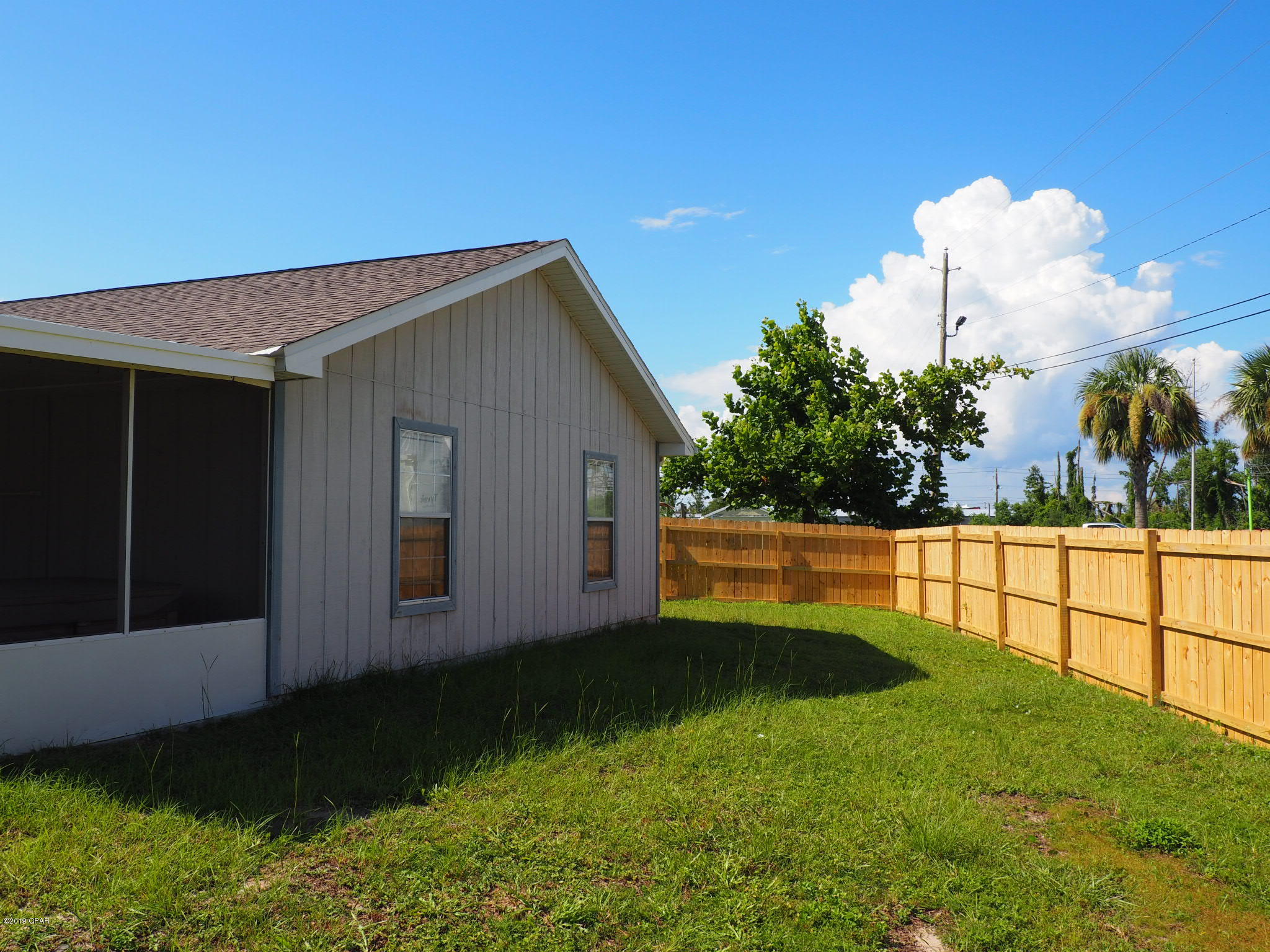 Hickory Manor - Residential