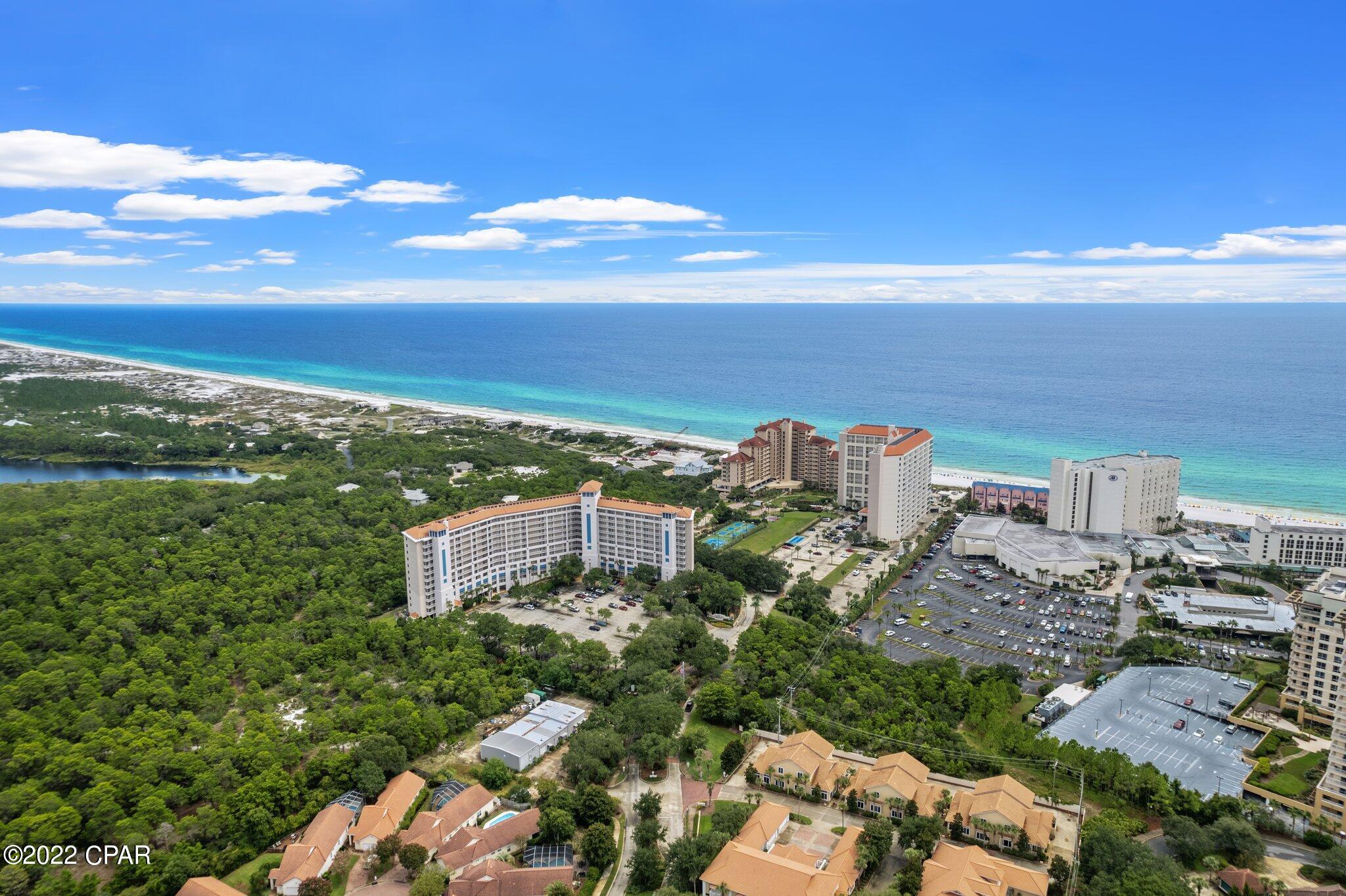 Summit At Topsl - Residential