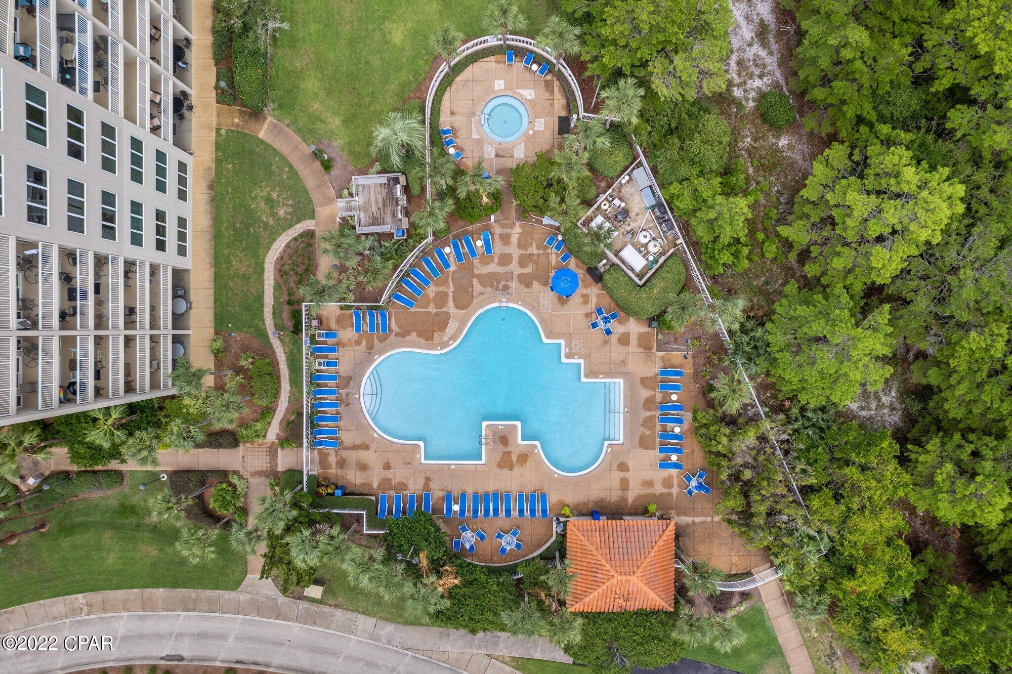 Summit At Topsl - Residential