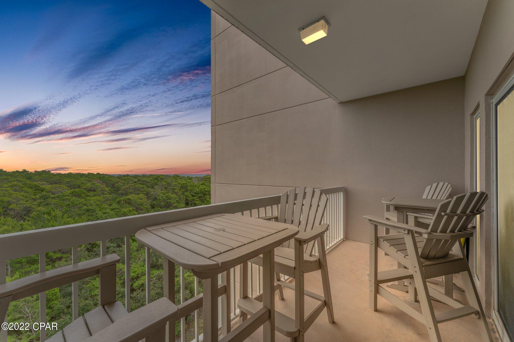 Summit At Topsl - Residential