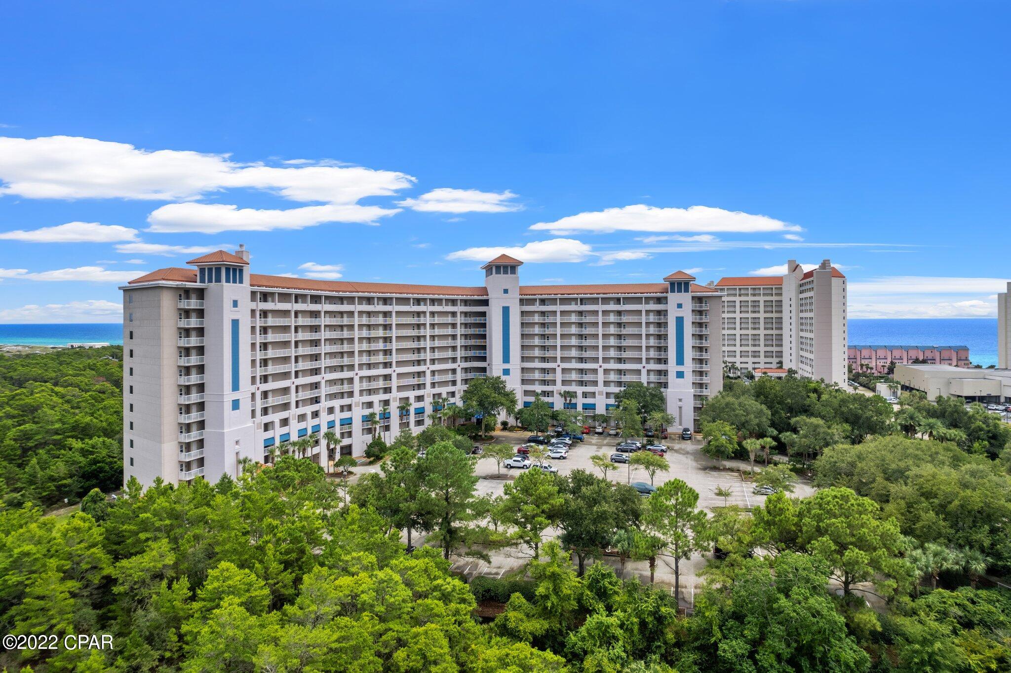 Summit At Topsl - Residential