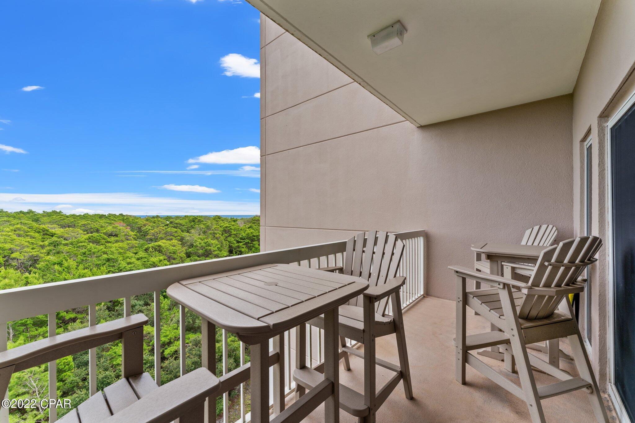 Summit At Topsl - Residential