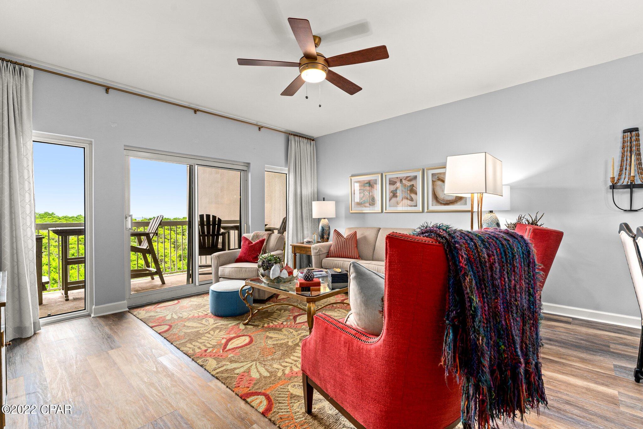 Summit At Topsl - Residential