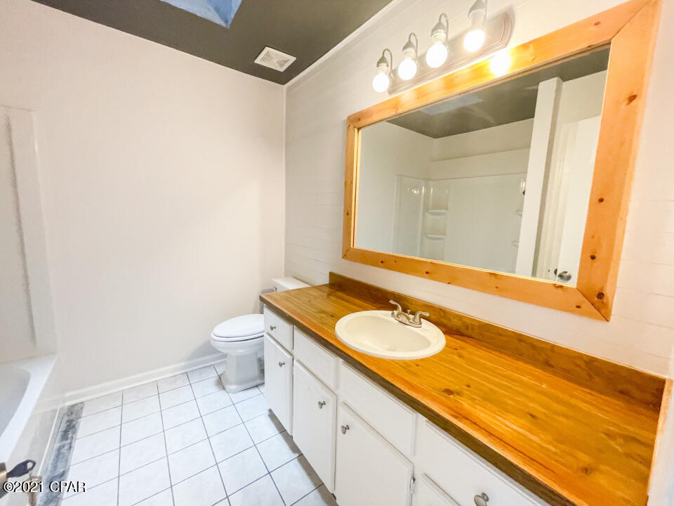 Boat Race Estates - Residential