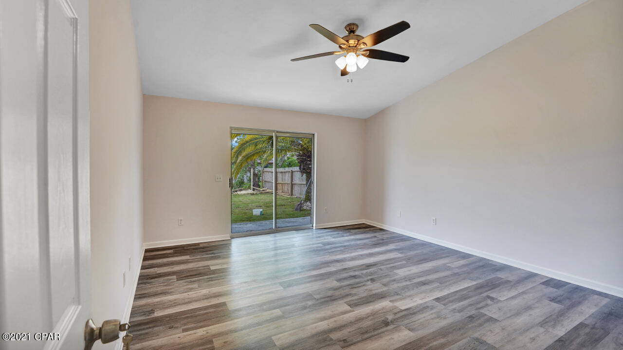 Boat Race Estates - Residential