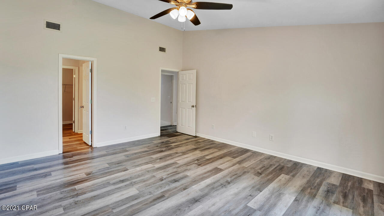 Boat Race Estates - Residential