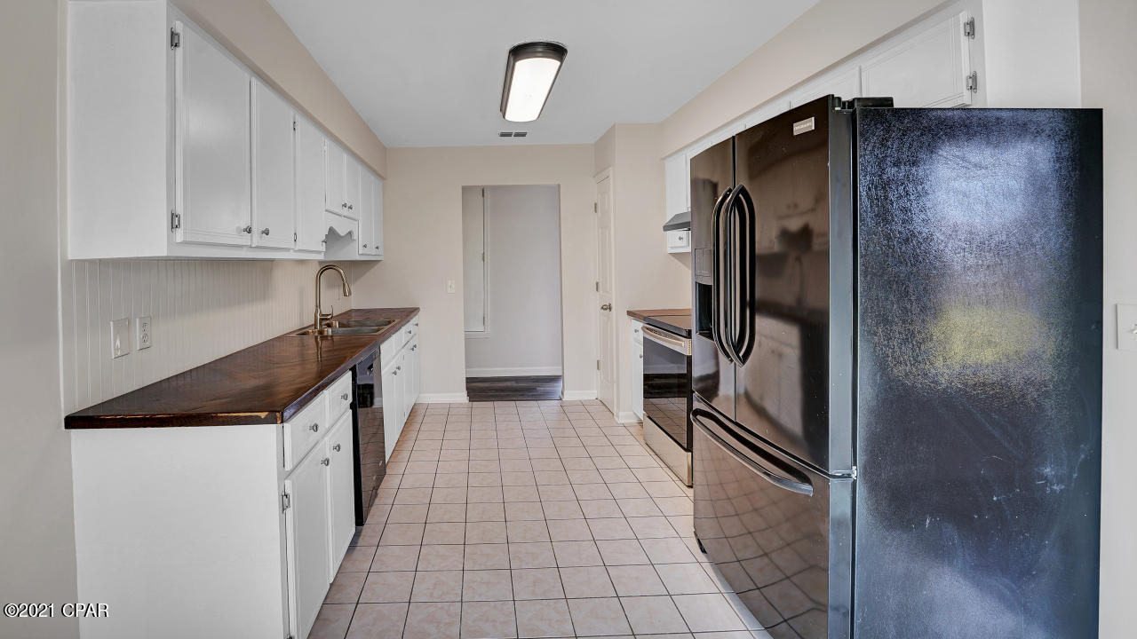 Boat Race Estates - Residential