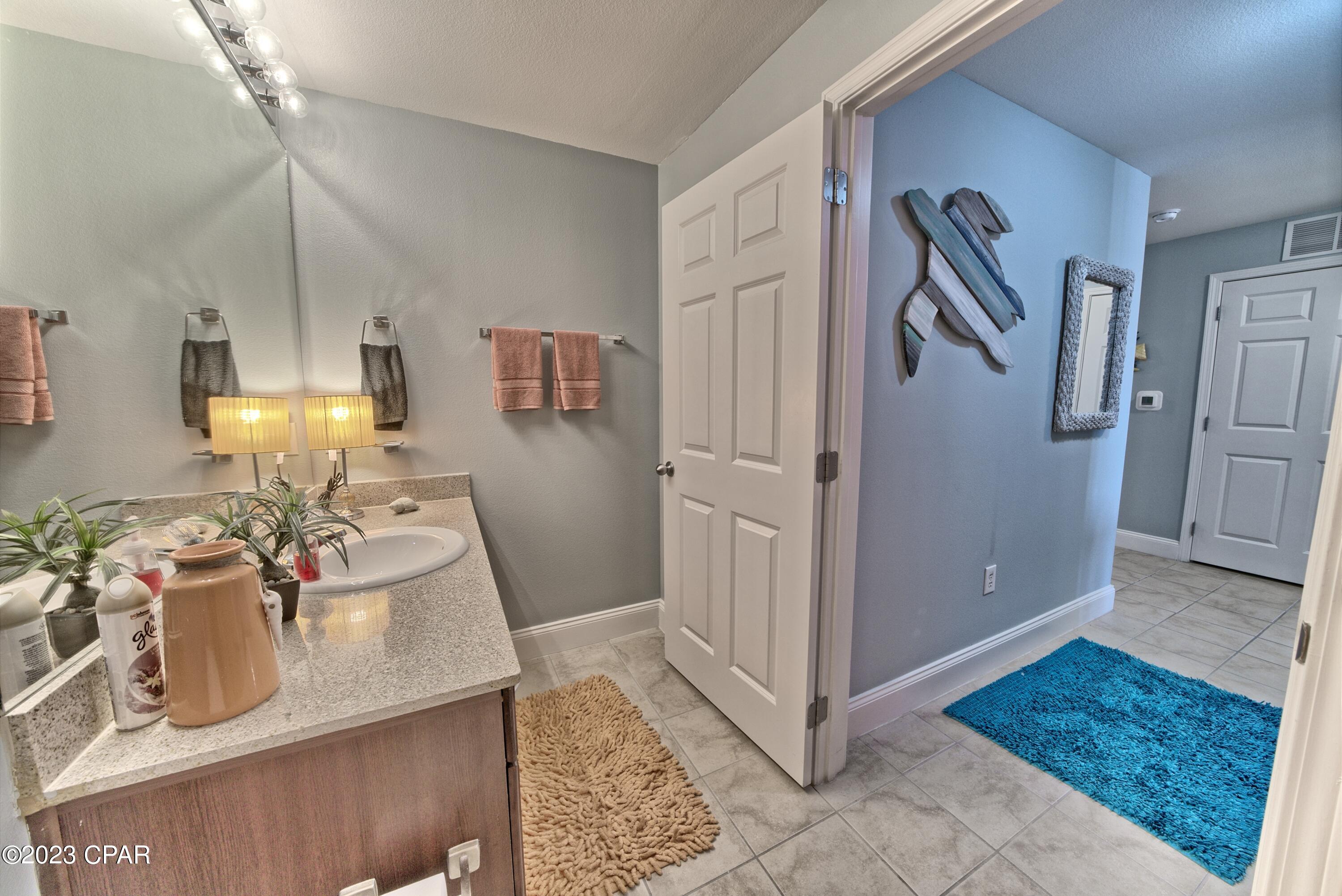 Laketown Wharf - Residential