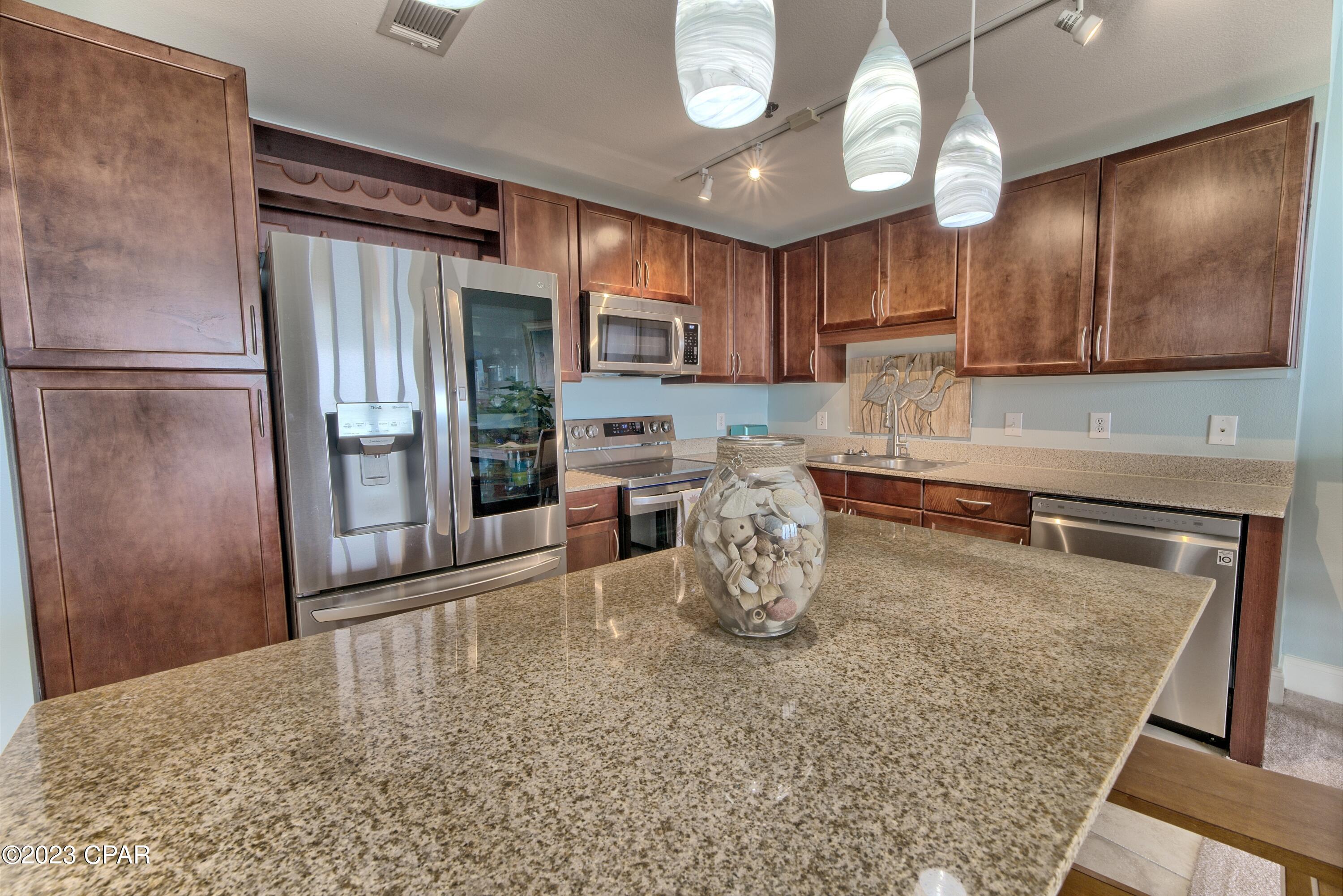 Laketown Wharf - Residential