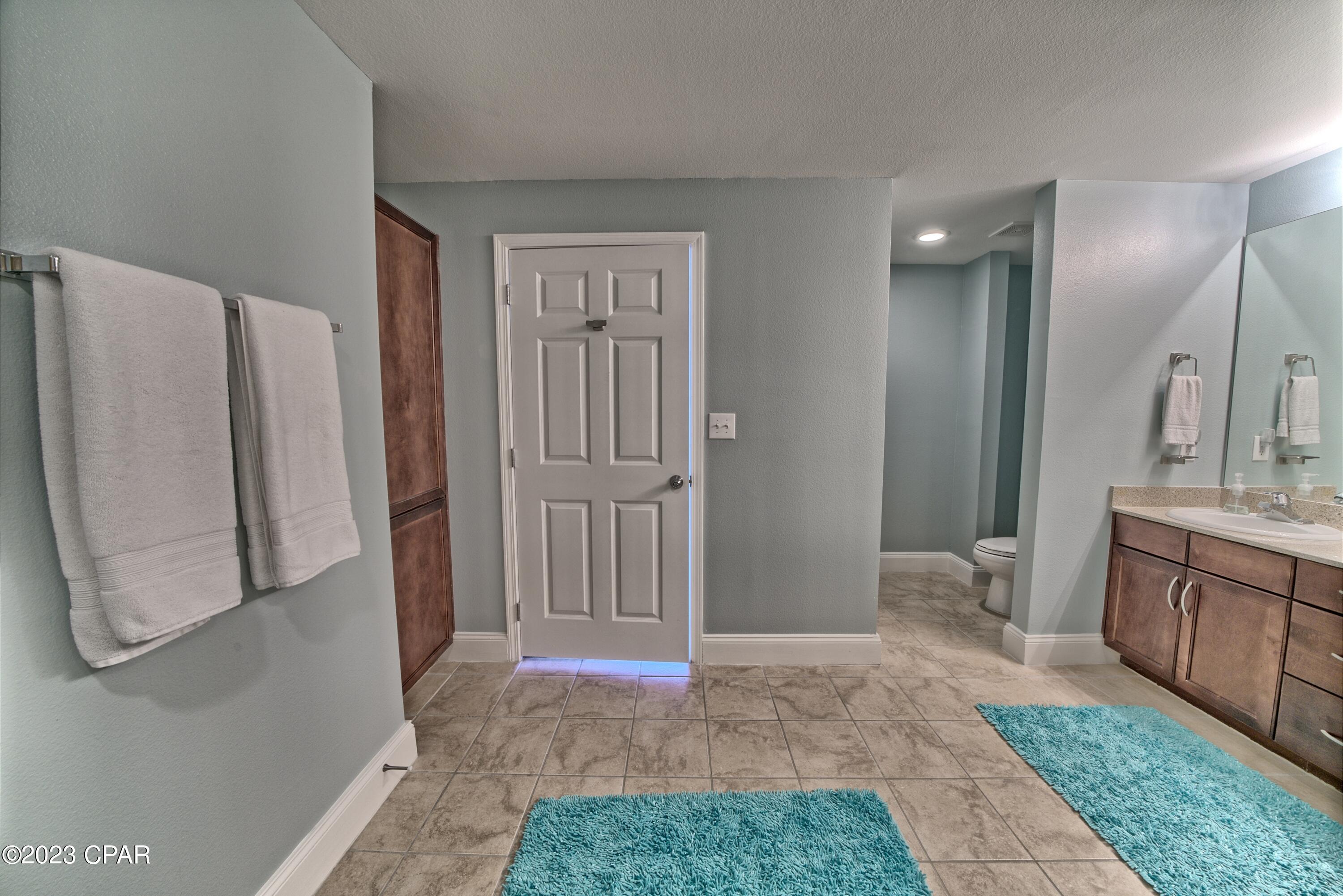 Laketown Wharf - Residential