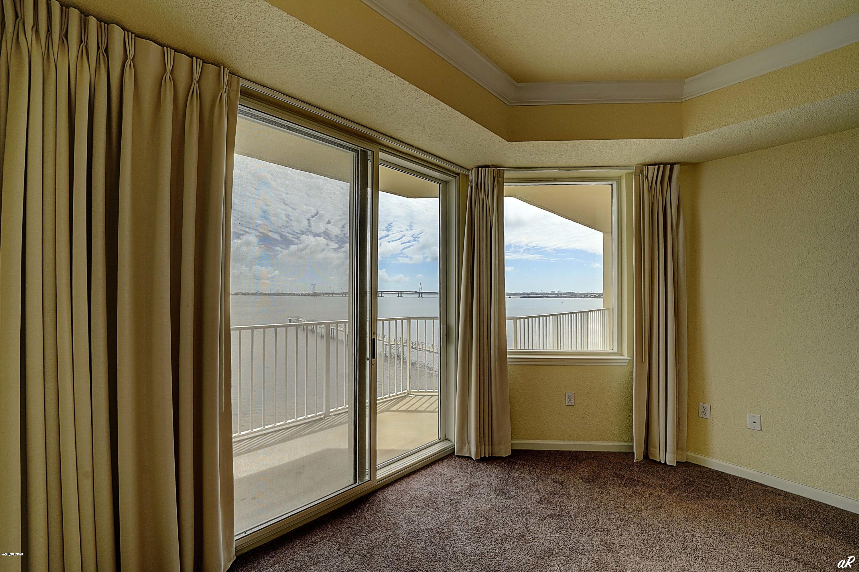 Hibiscus By The Bay - Residential