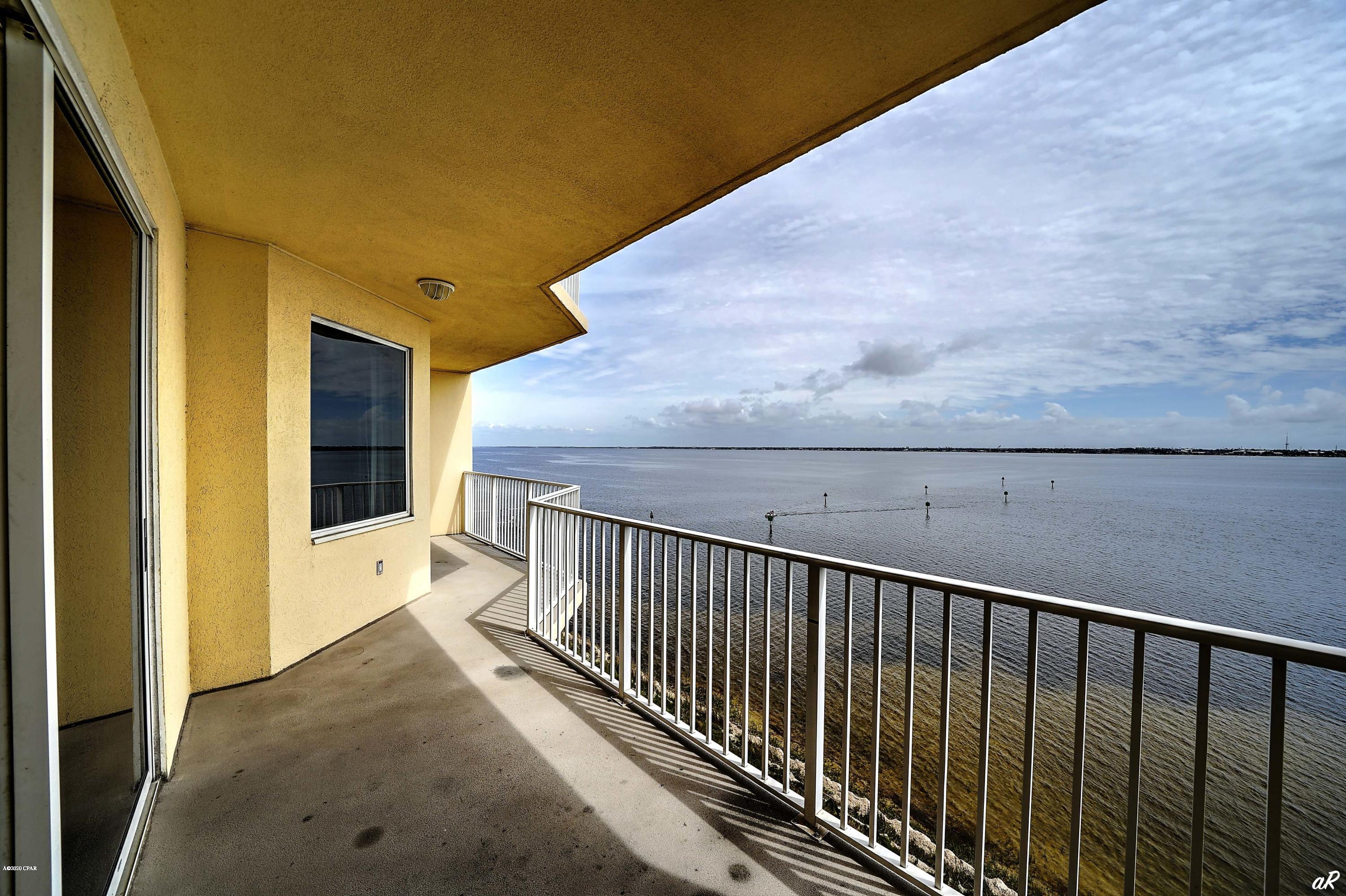 Hibiscus By The Bay - Residential