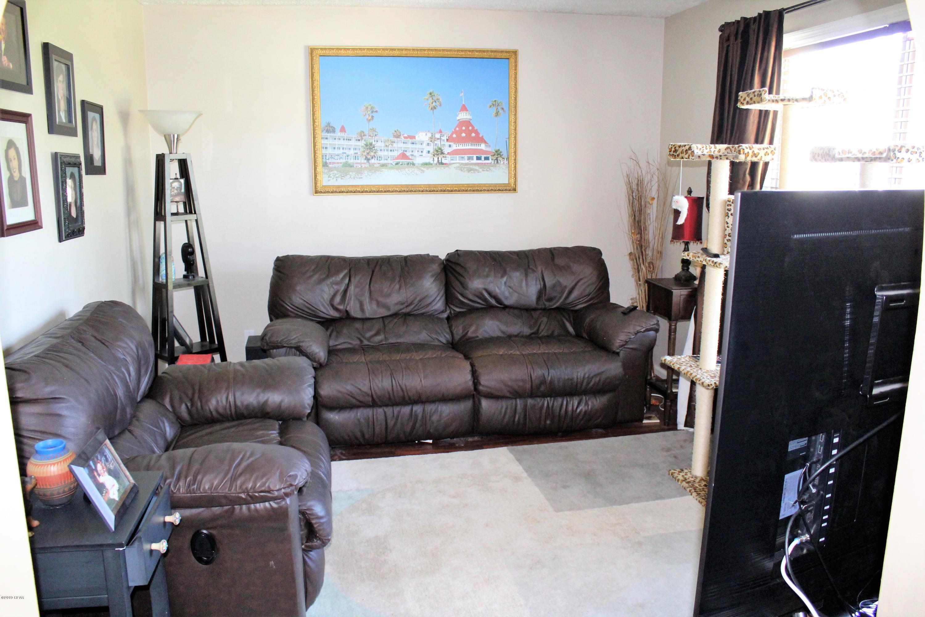 Colony Club Hrbr Ph 3 - Residential