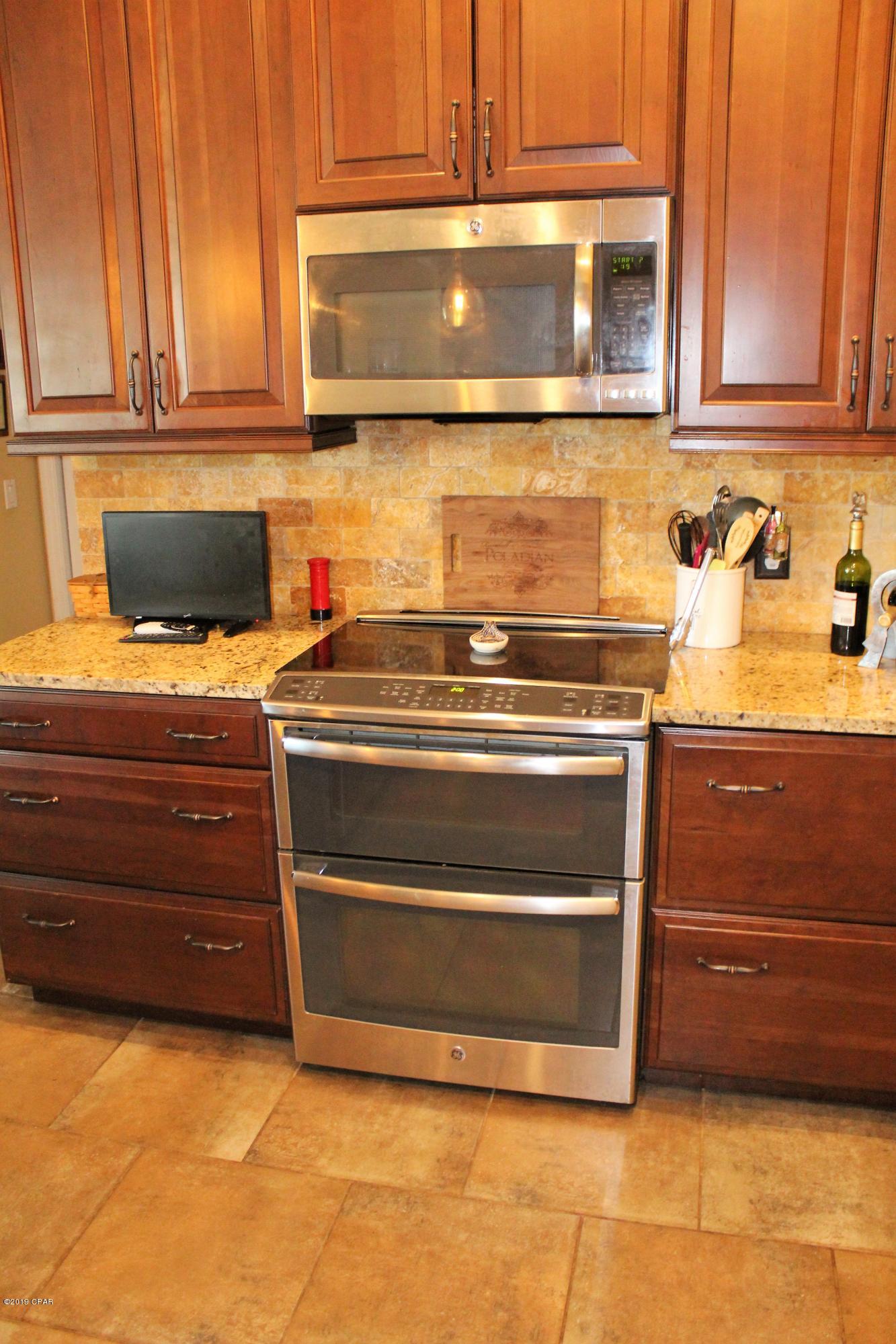 Colony Club Hrbr Ph 3 - Residential