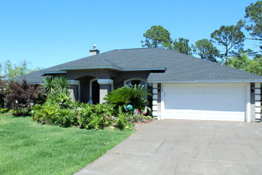 CURRENTLY UNDER CONTRACT, SELLER ACCEPTING BACKUP OFFERS  Beautiful Home in Colony Club with New Roof March 2019.   For all the cooks, kitchen has been updated with newer cabinets, counter tops, back splash and appliances (2 years old).  If you love to entertain this home boosts a kitchen breakfast bar, breakfast nook and separate dining room.  The Great Room is nice sized and includes a gas fireplace (has flue to you can change to wood burning if you choose)  Separate Den/study/office room for your added convenience.  Wait to you see the Luxury Master Bedroom and Master bath.  Master Bath has double sinks, soaking tub and separate shower.  All this with a saltwater pool in the back yard.  Come and See this home!