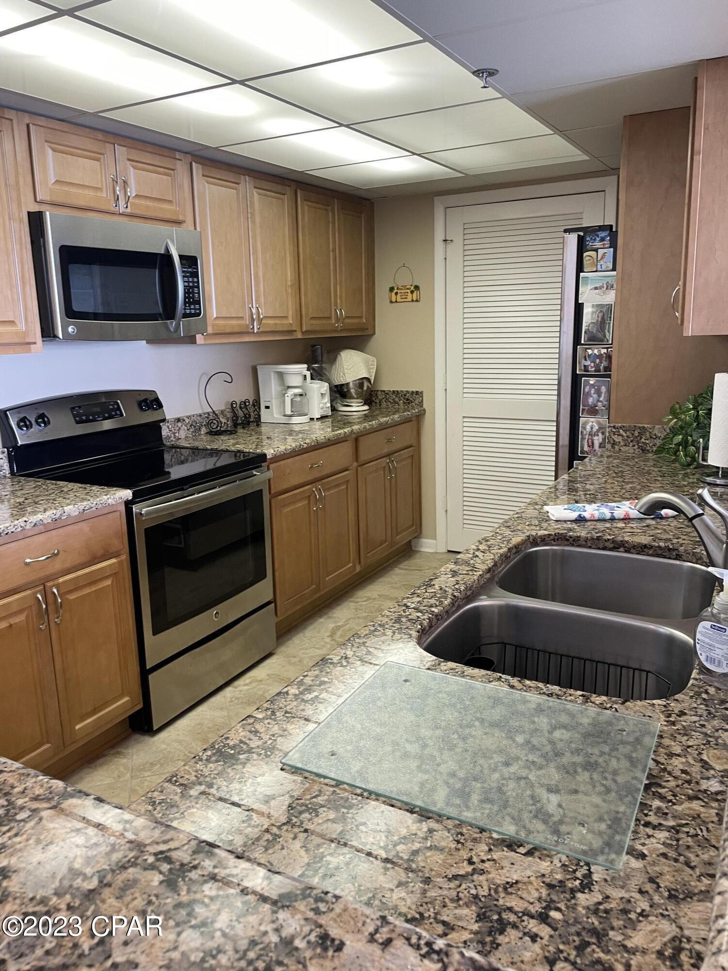 Long Beach Towers III - Residential