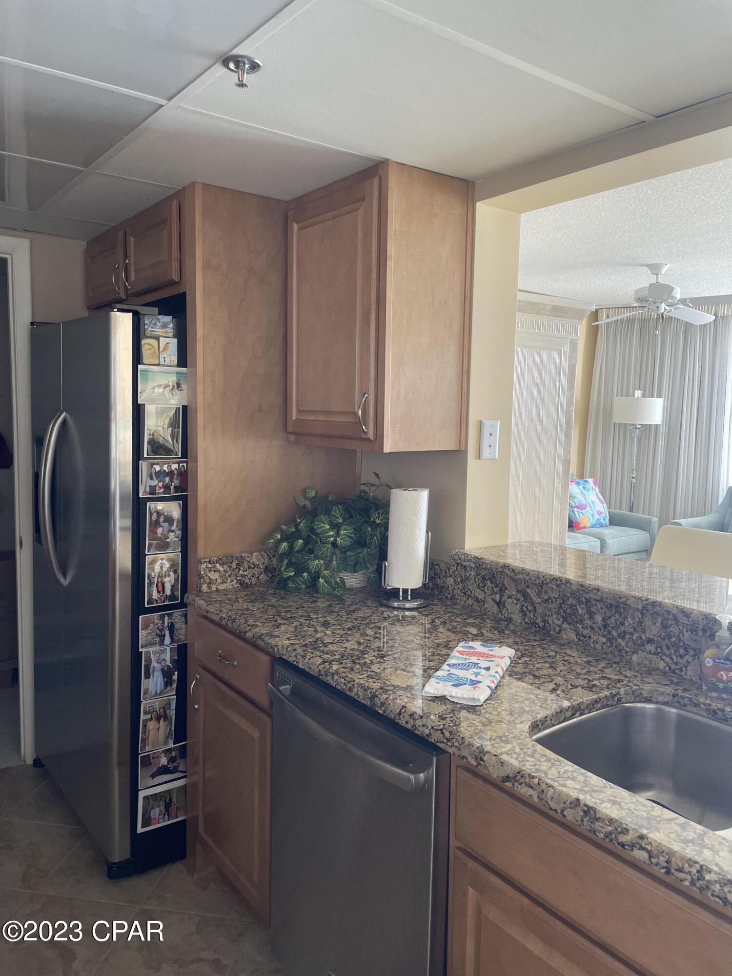 Long Beach Towers III - Residential