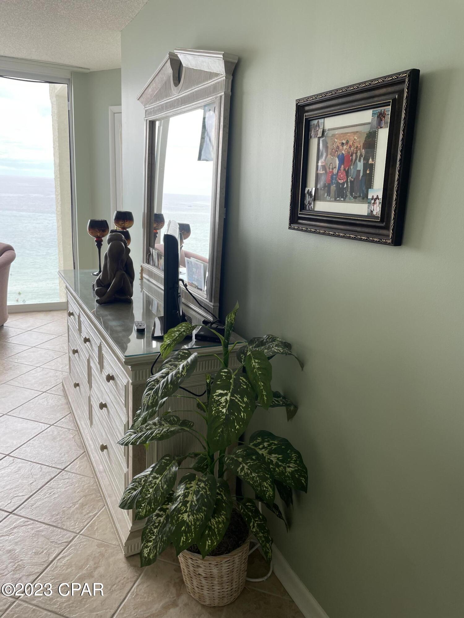 Long Beach Towers III - Residential