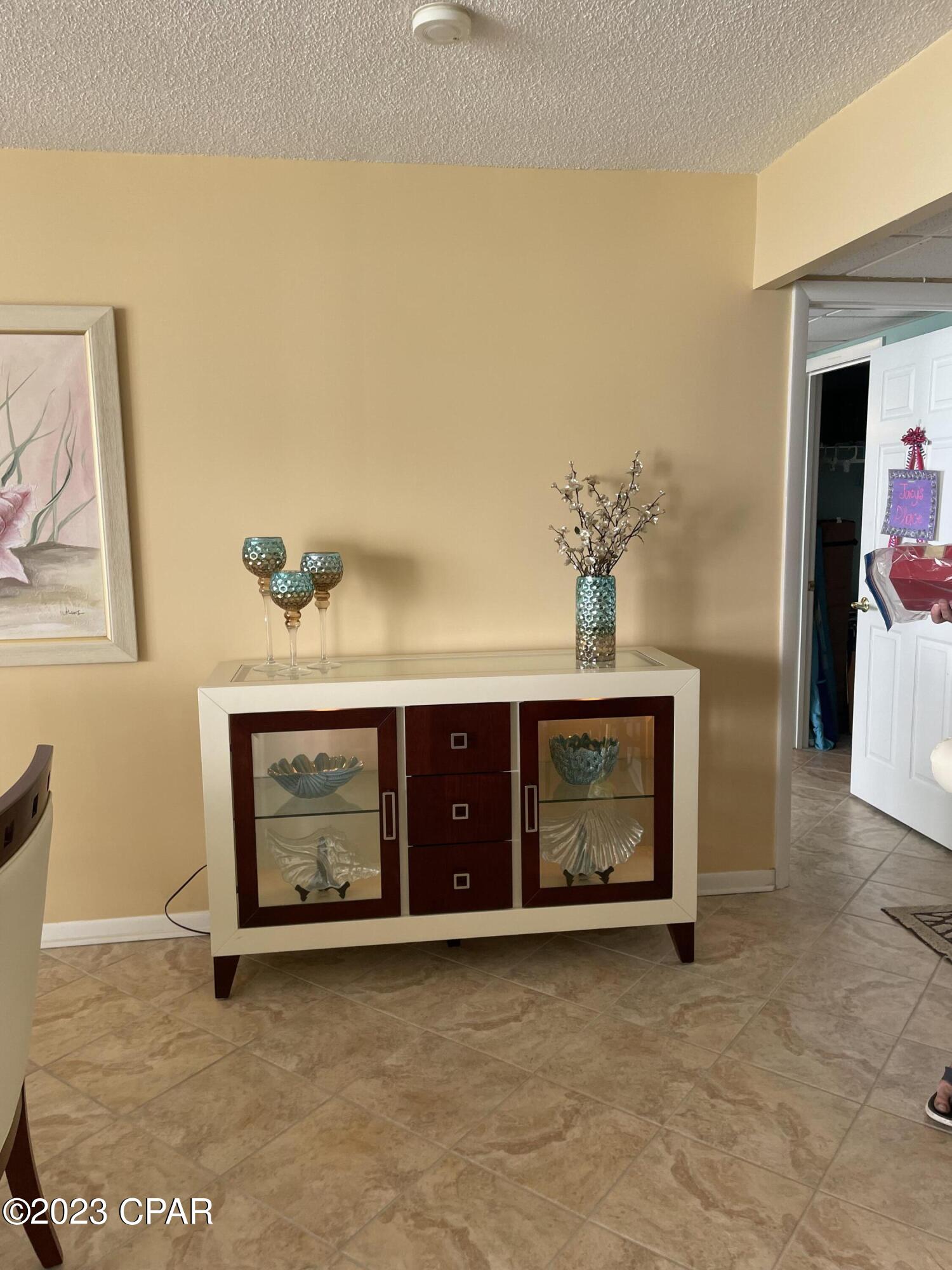 Long Beach Towers III - Residential