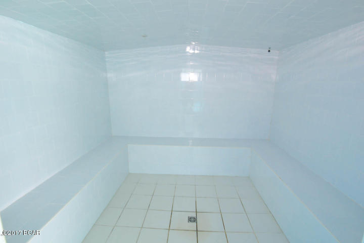 Tropic Winds - Residential