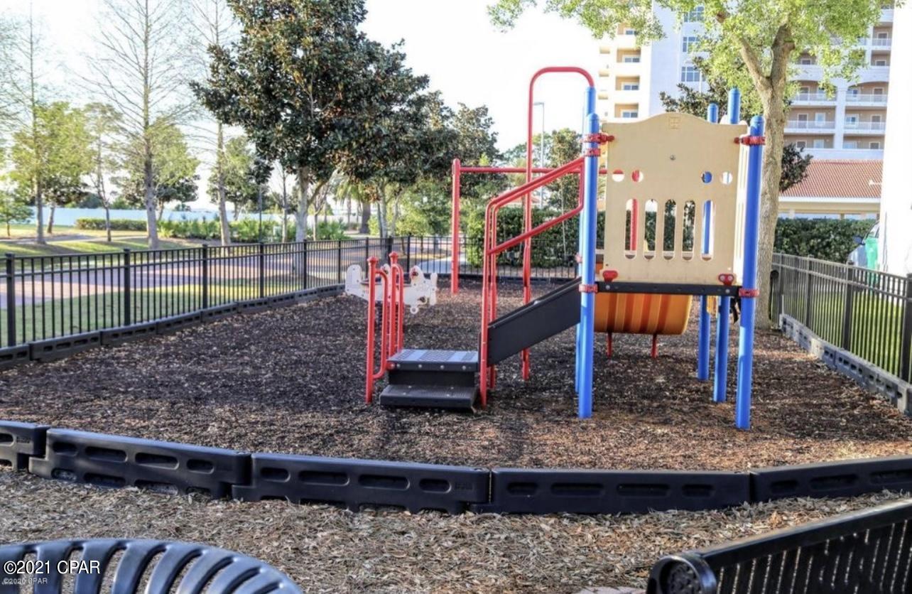 Magnolia Bay Club - Residential