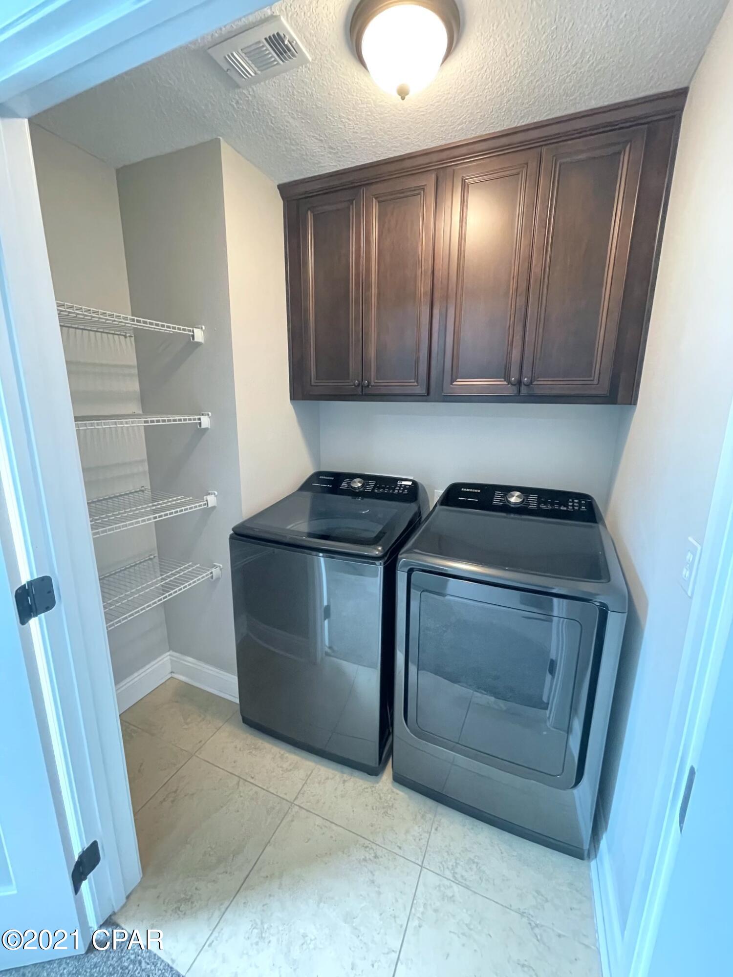 Magnolia Bay Club - Residential