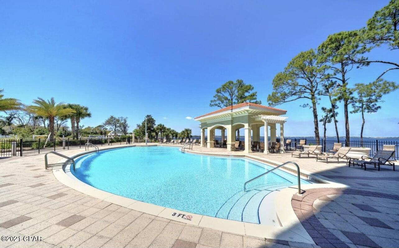 Magnolia Bay Club - Residential
