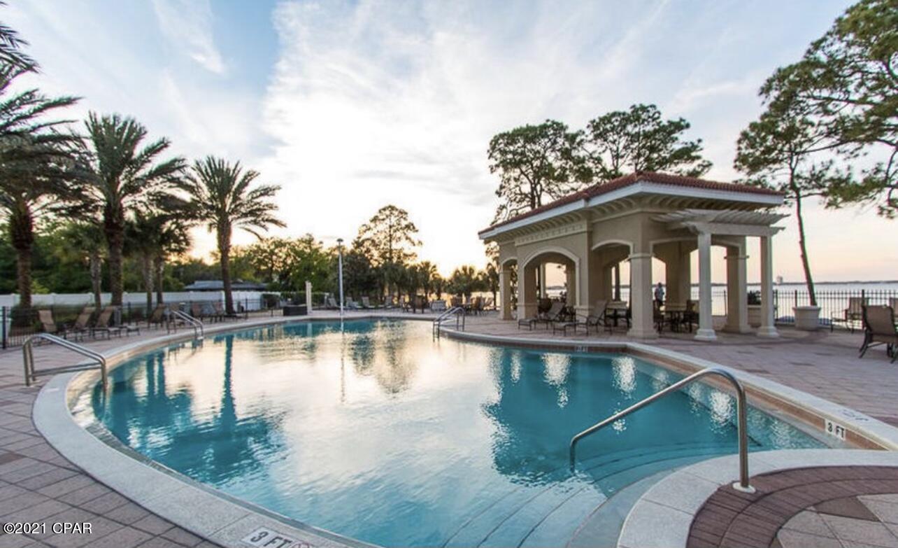 Magnolia Bay Club - Residential