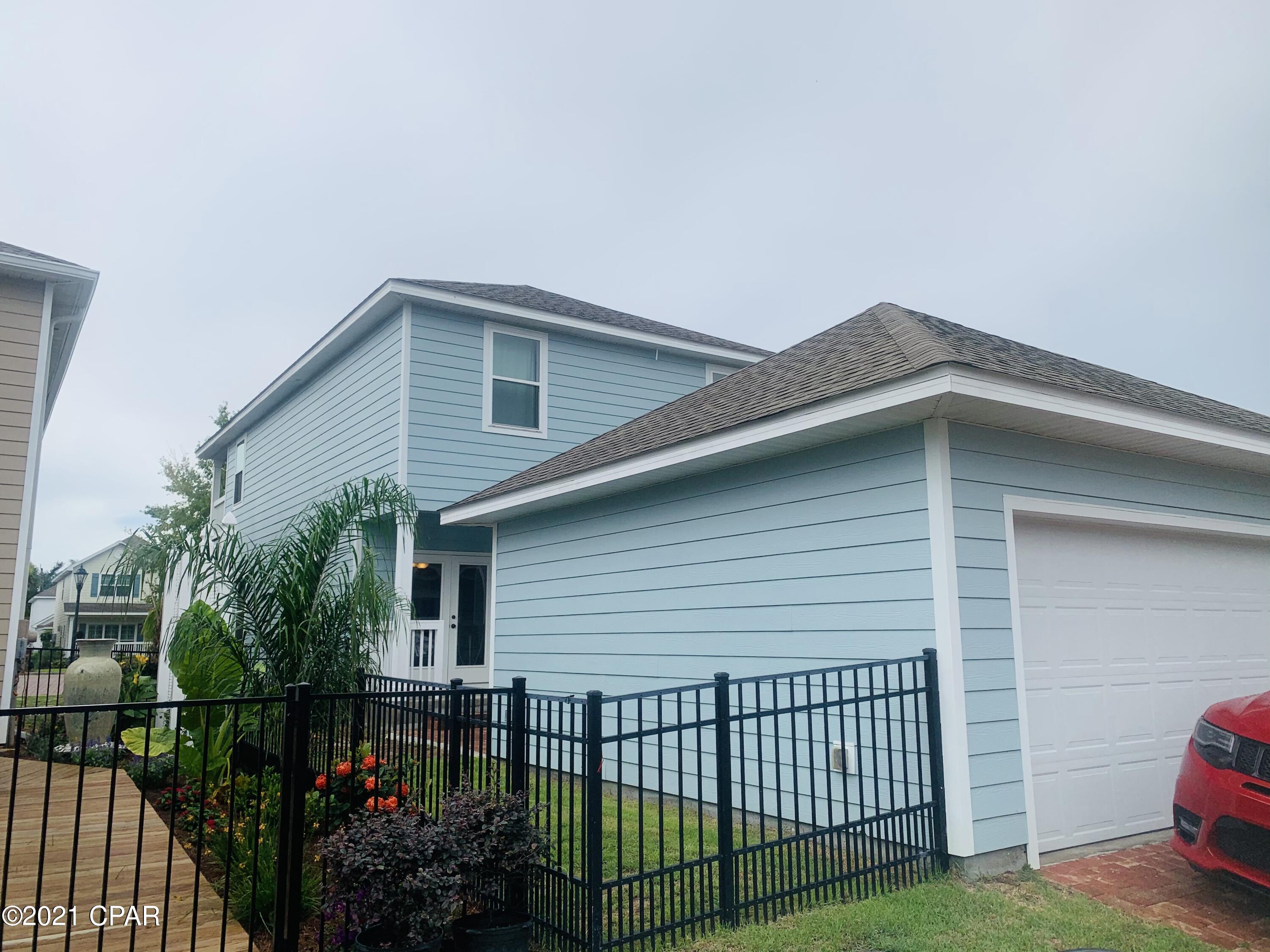 Magnolia Bay Club - Residential