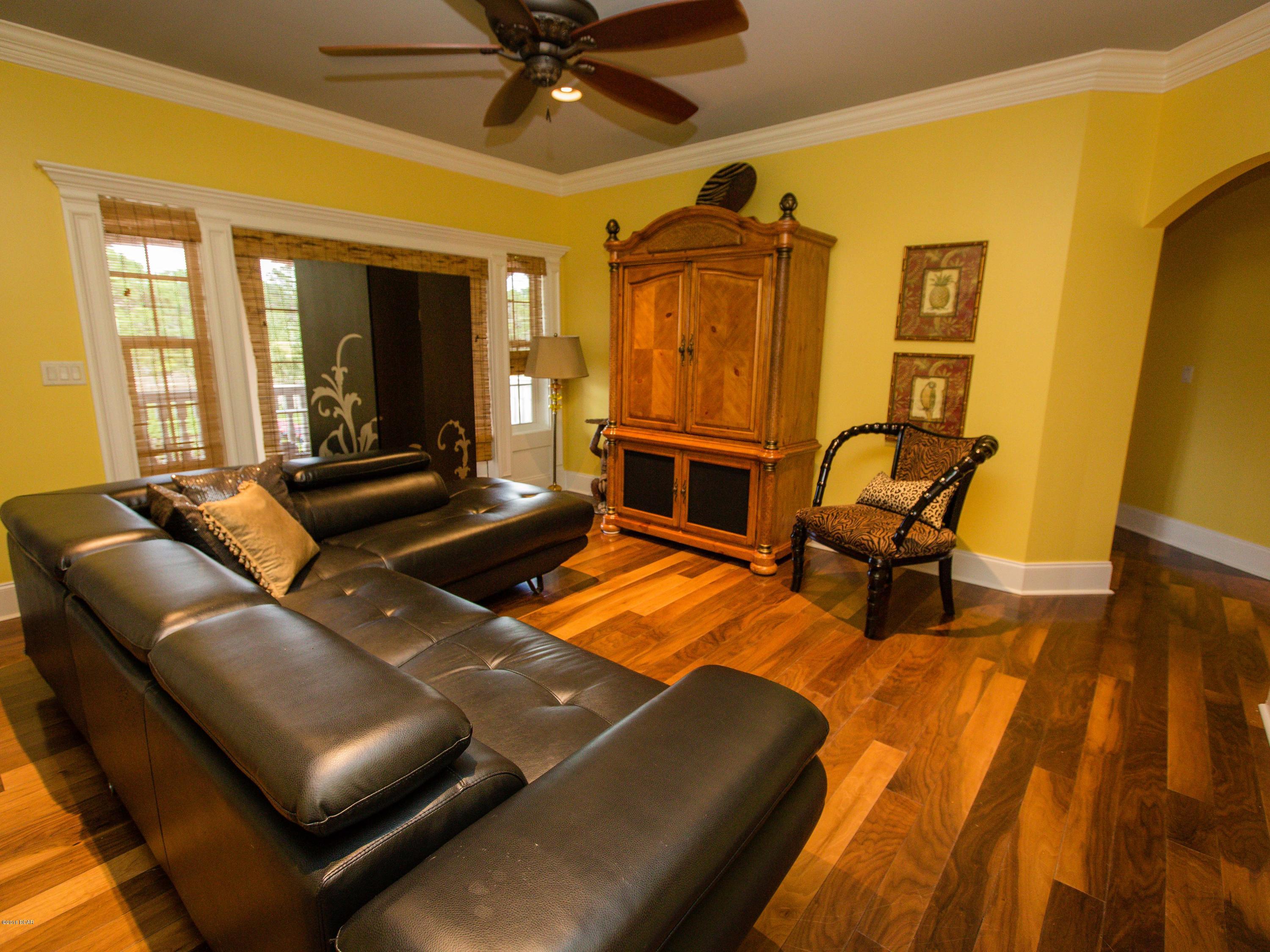 Thomas Drive Park U-3 - Residential