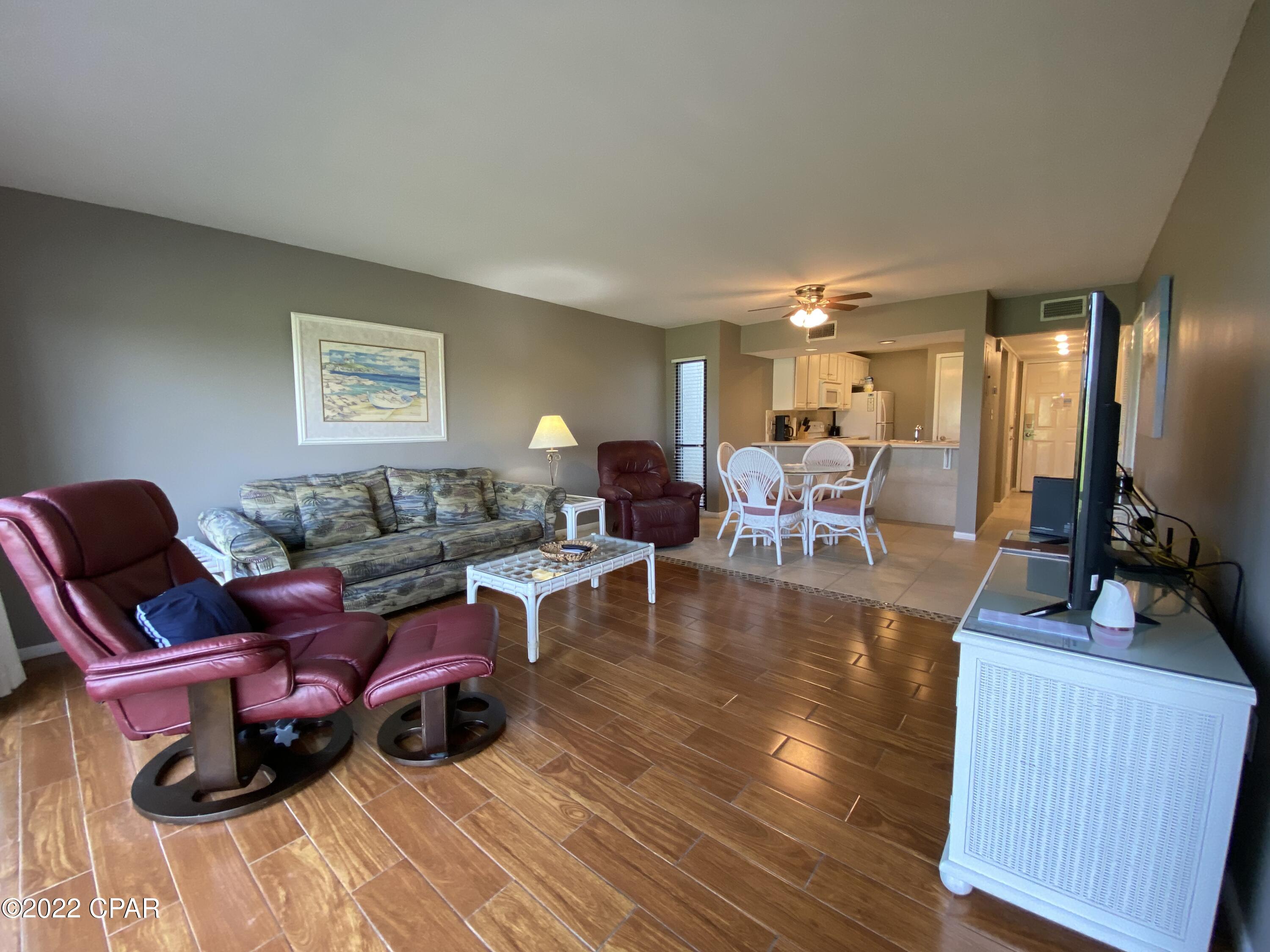 Edgewater Golf Villas V-A - Residential