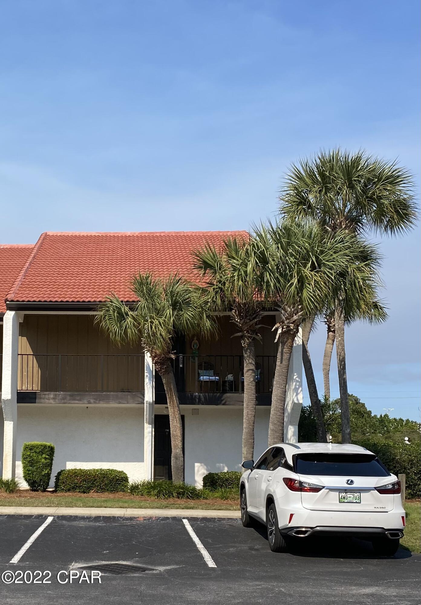 Edgewater Golf Villas V-A - Residential