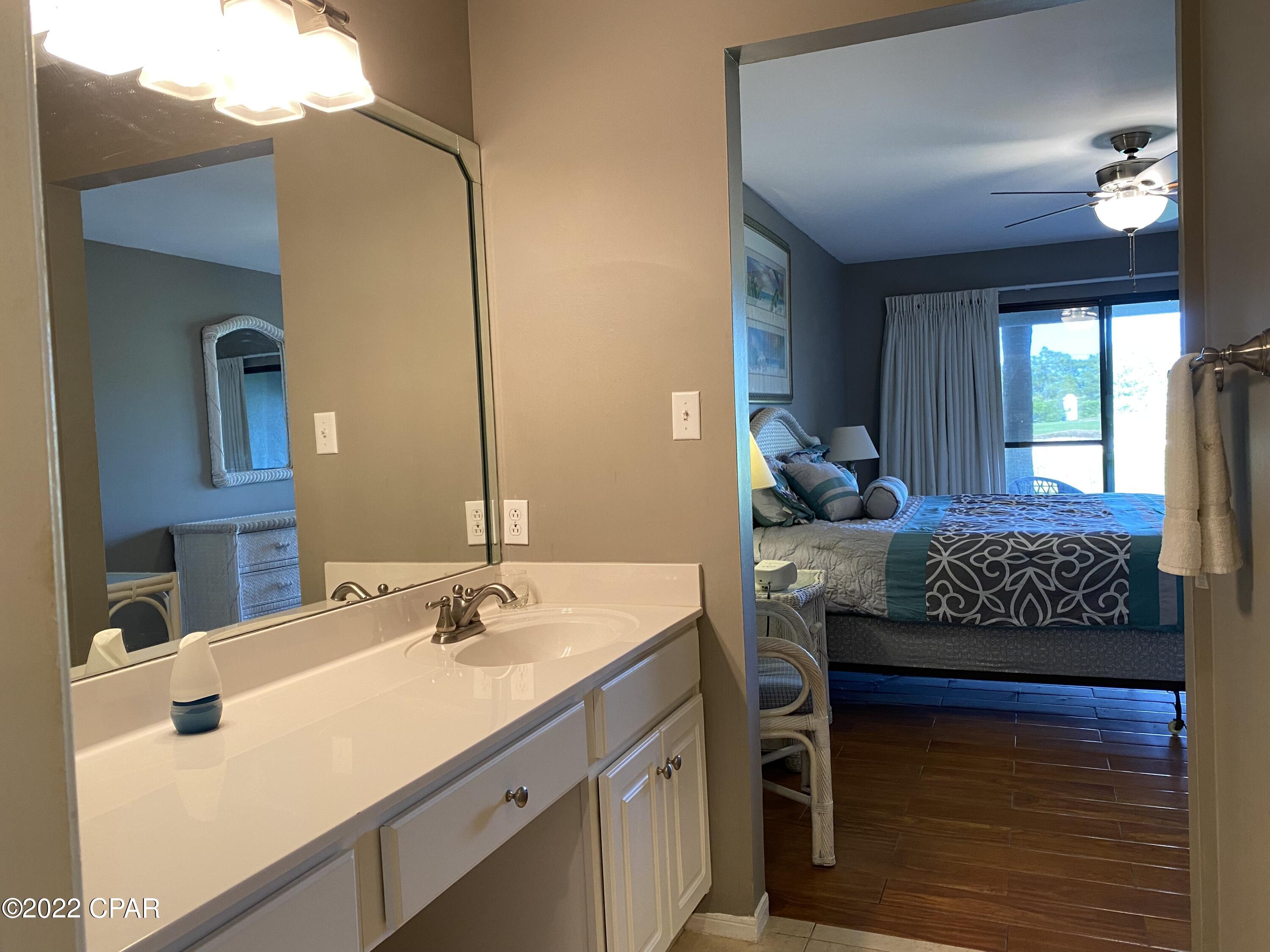 Edgewater Golf Villas V-A - Residential