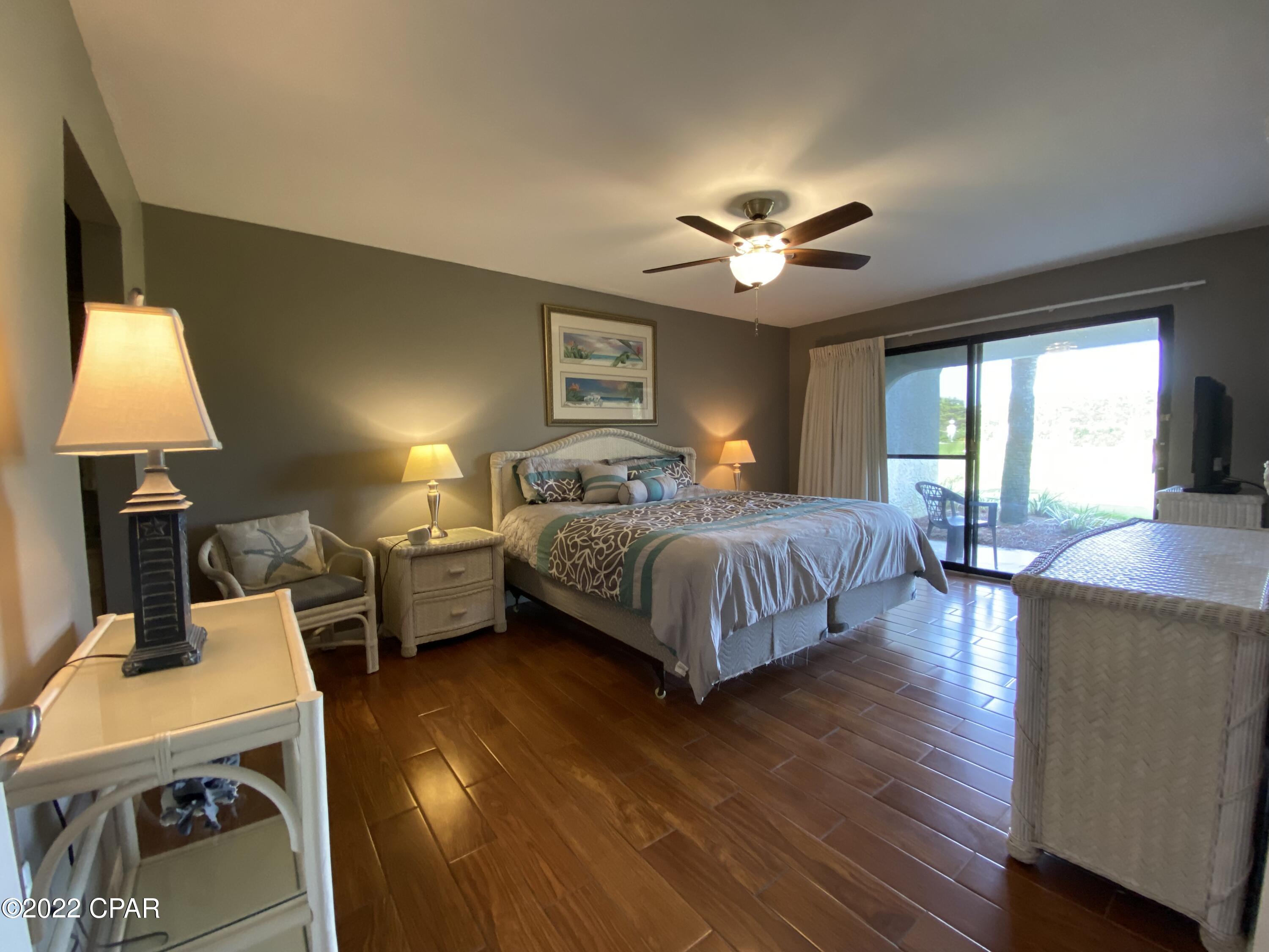 Edgewater Golf Villas V-A - Residential