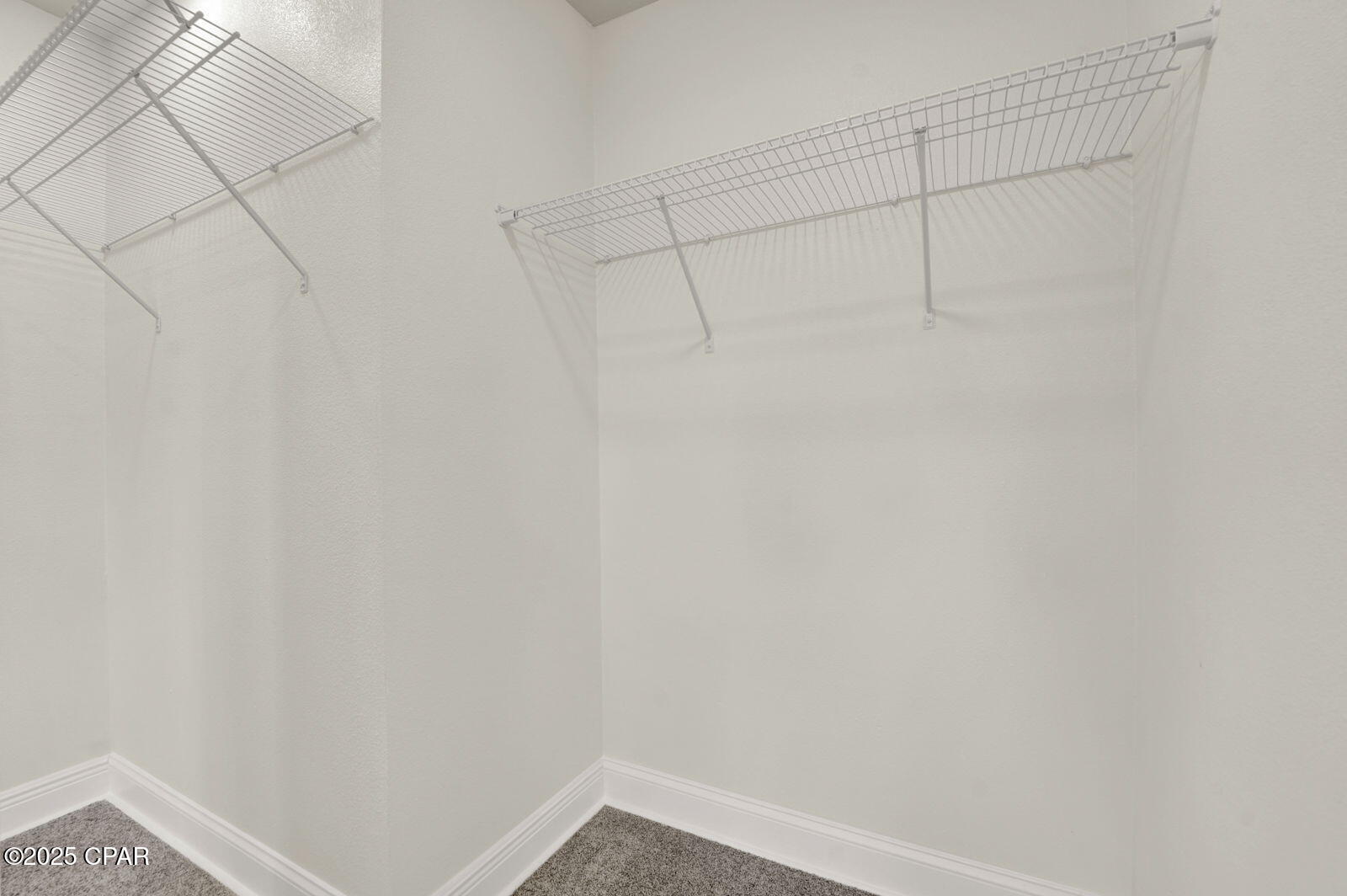 Gilbert Lake Est. U-1 - Residential Lease