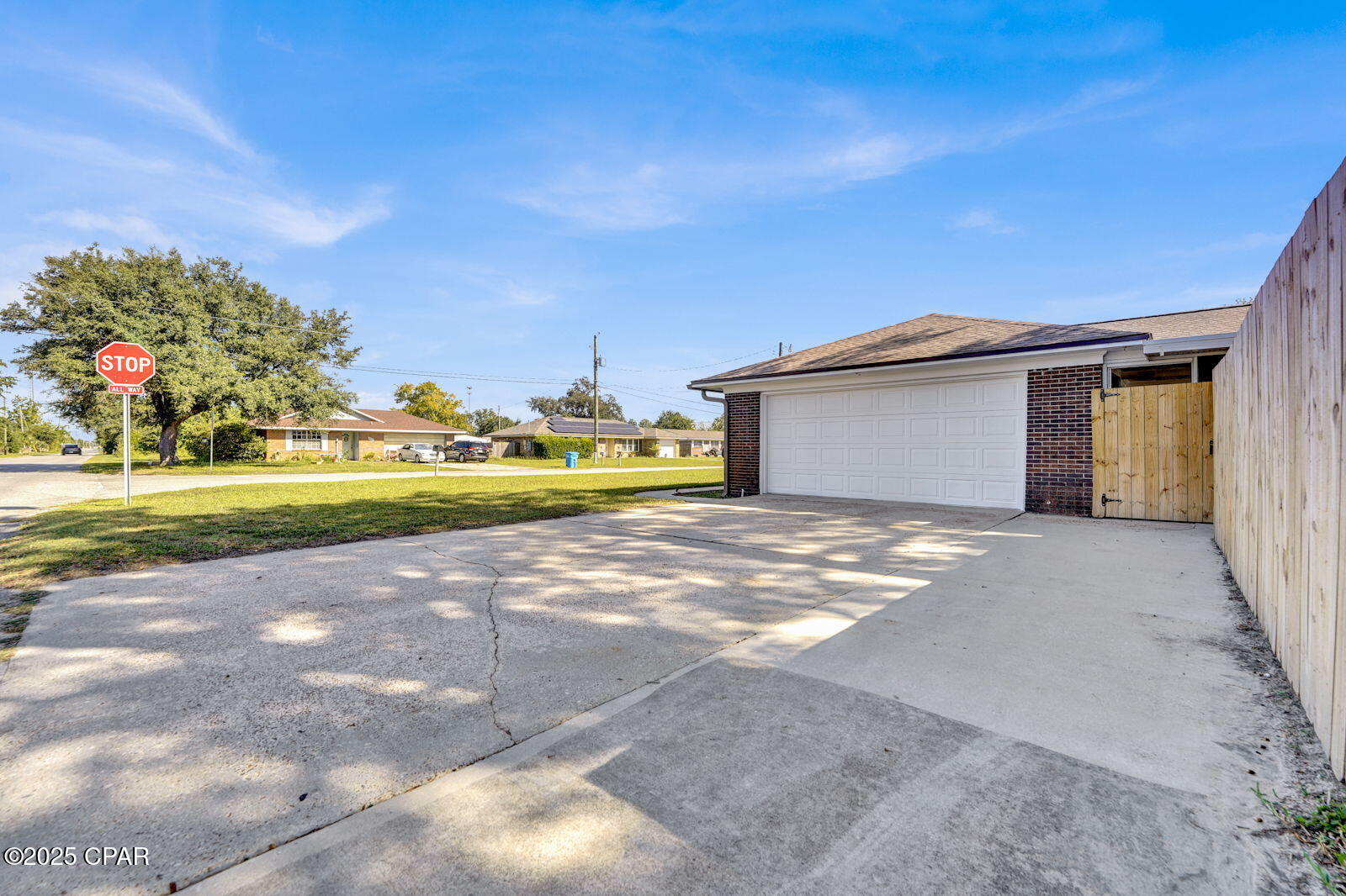 Gilbert Lake Est. U-1 - Residential Lease