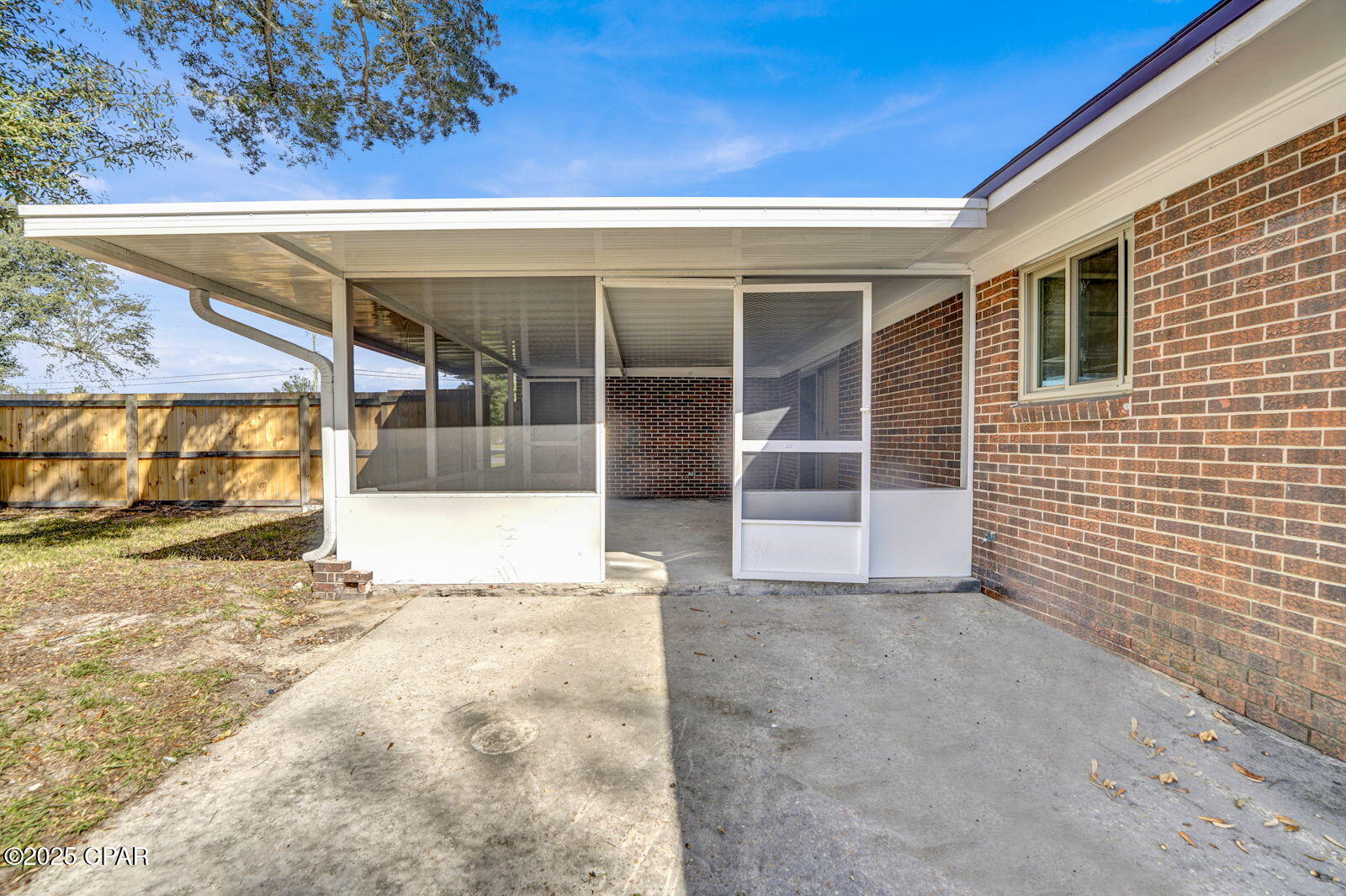 Gilbert Lake Est. U-1 - Residential Lease