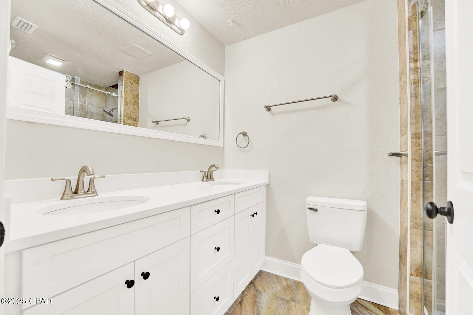 Gilbert Lake Est. U-1 - Residential Lease