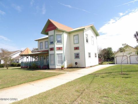 A home in Lynn Haven