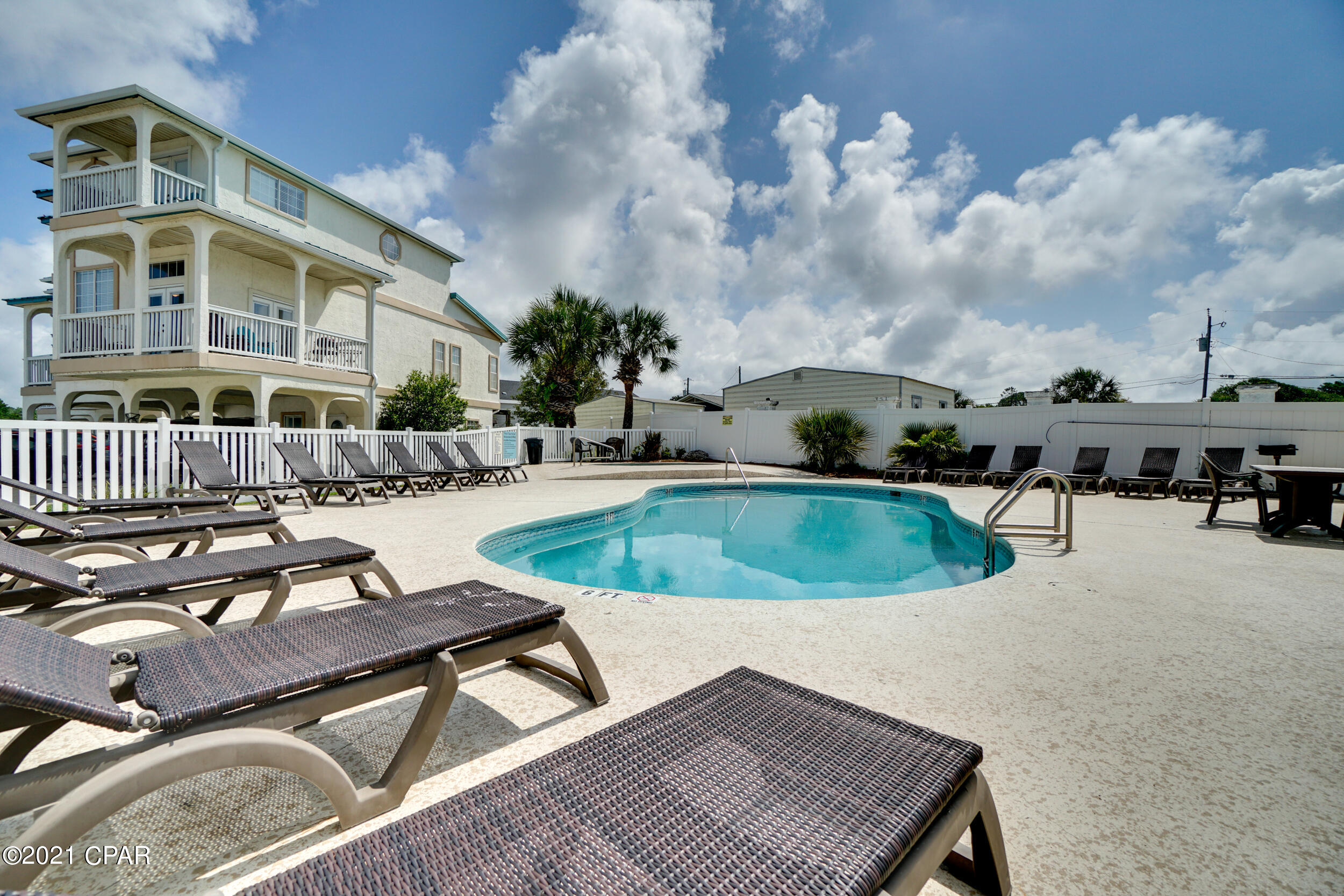 The Palms - Residential