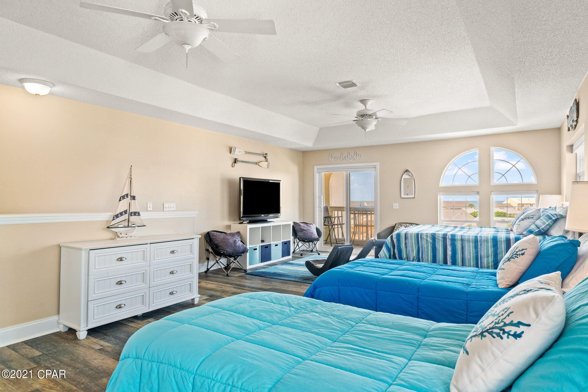 The Palms - Residential