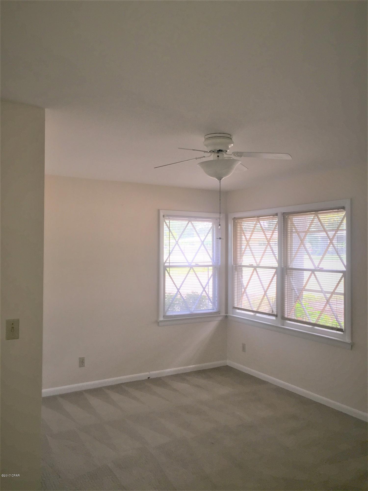 Long Point Park 3rd Add - Residential Lease