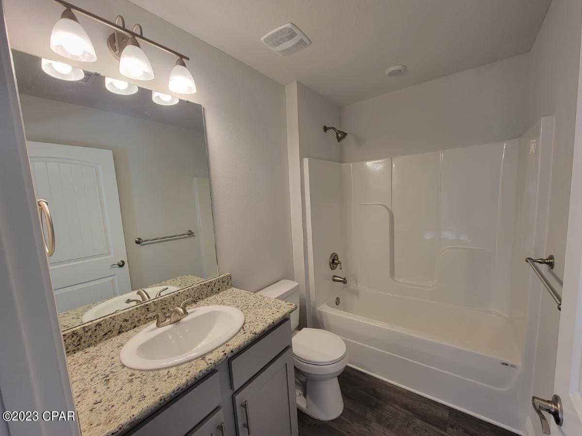 [No Recorded Subdiv] - Residential Lease