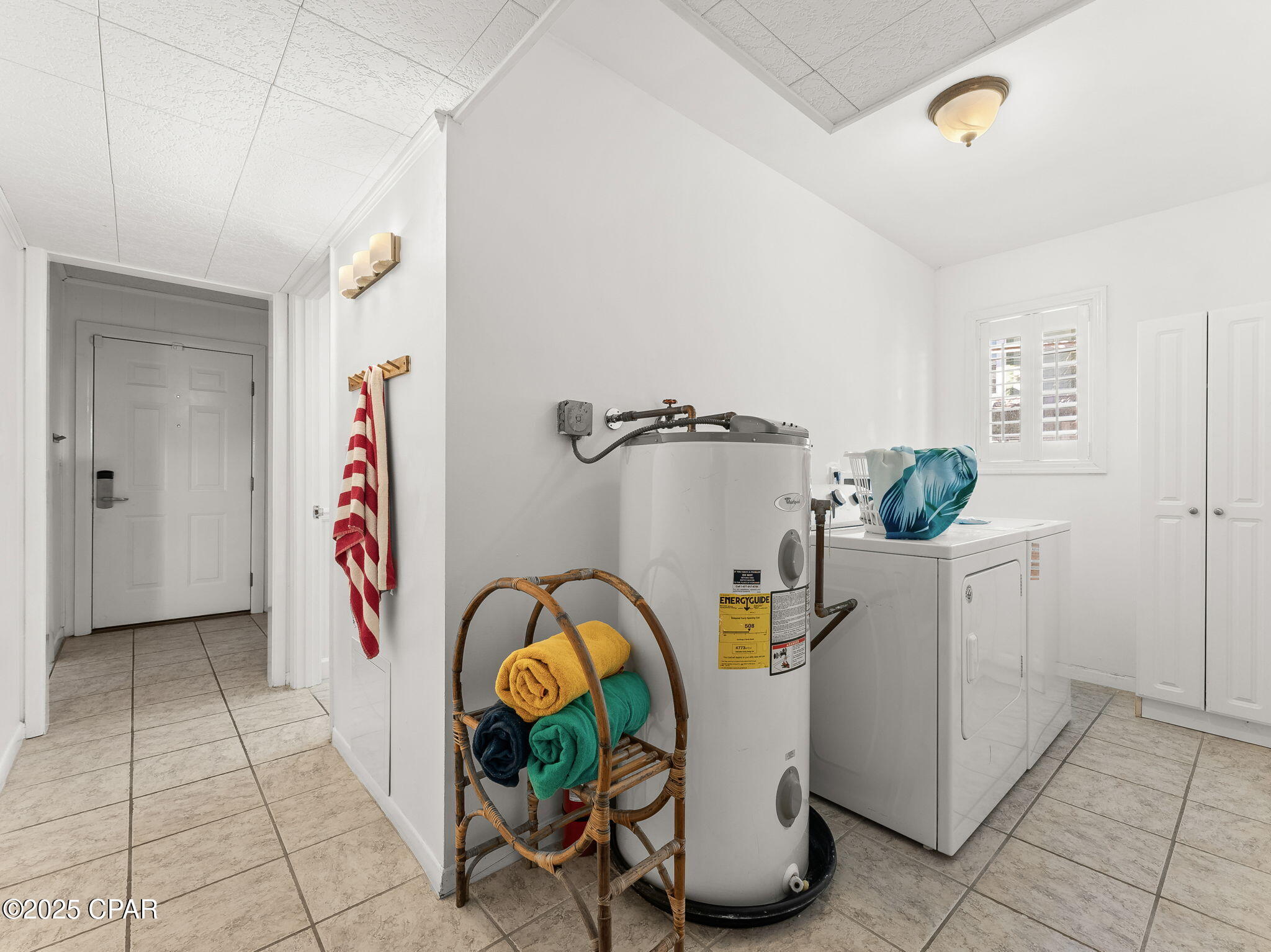 Laguna Beach Estates 7th Add - Residential