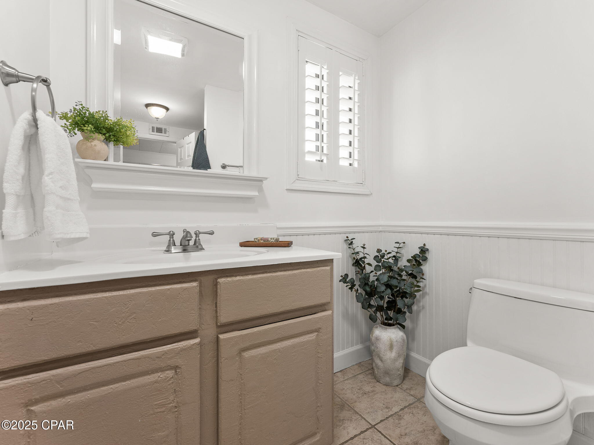 Laguna Beach Estates 7th Add - Residential