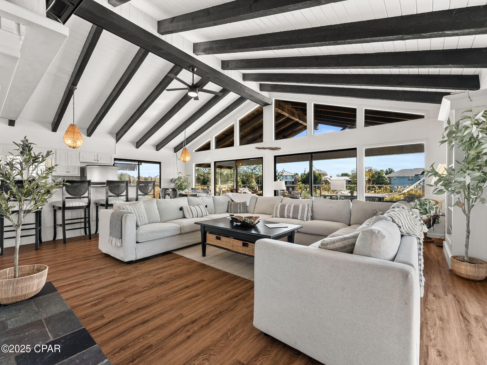 Laguna Beach Estates 7th Add - Residential