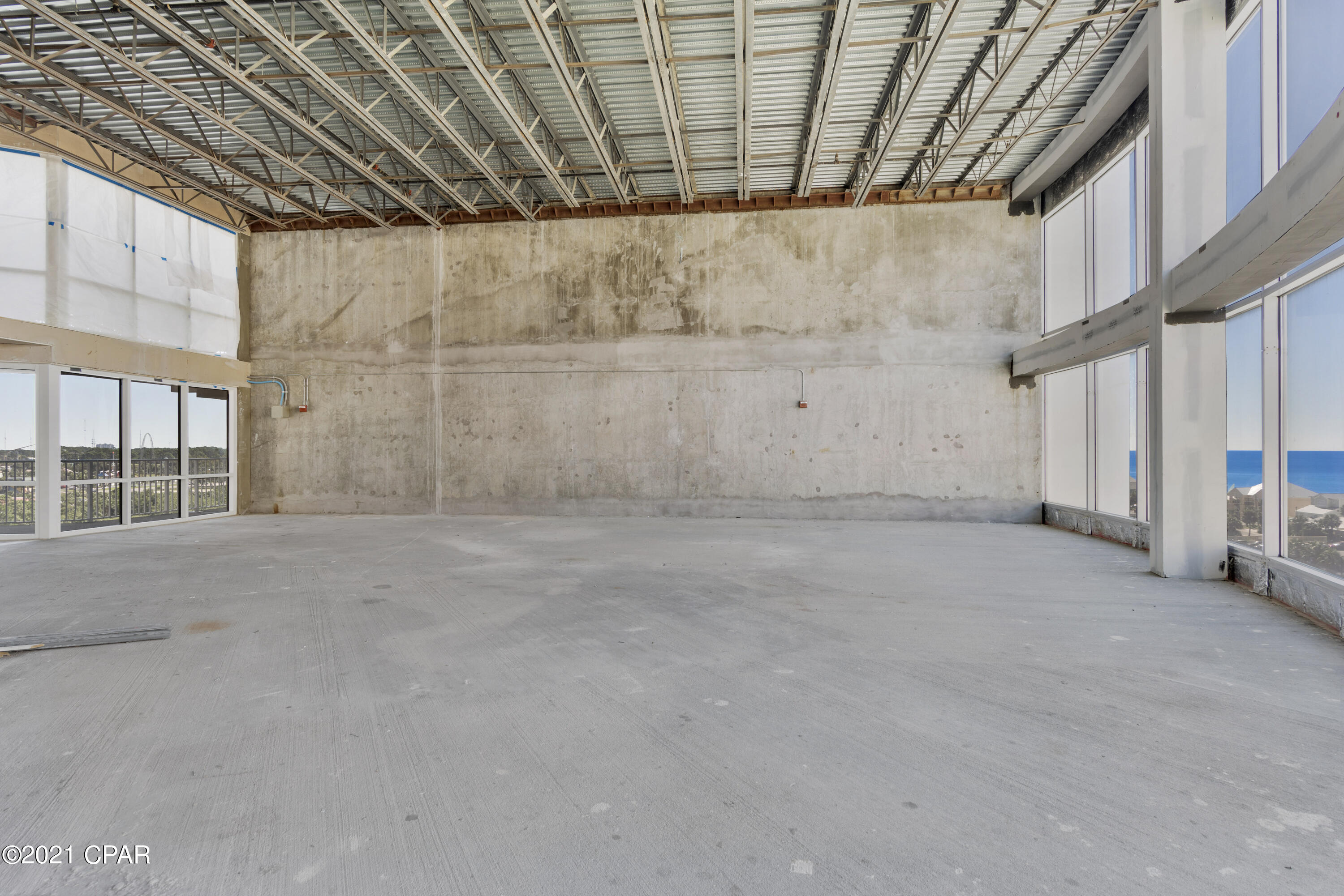 Laketown Wharf - Commercial Sale