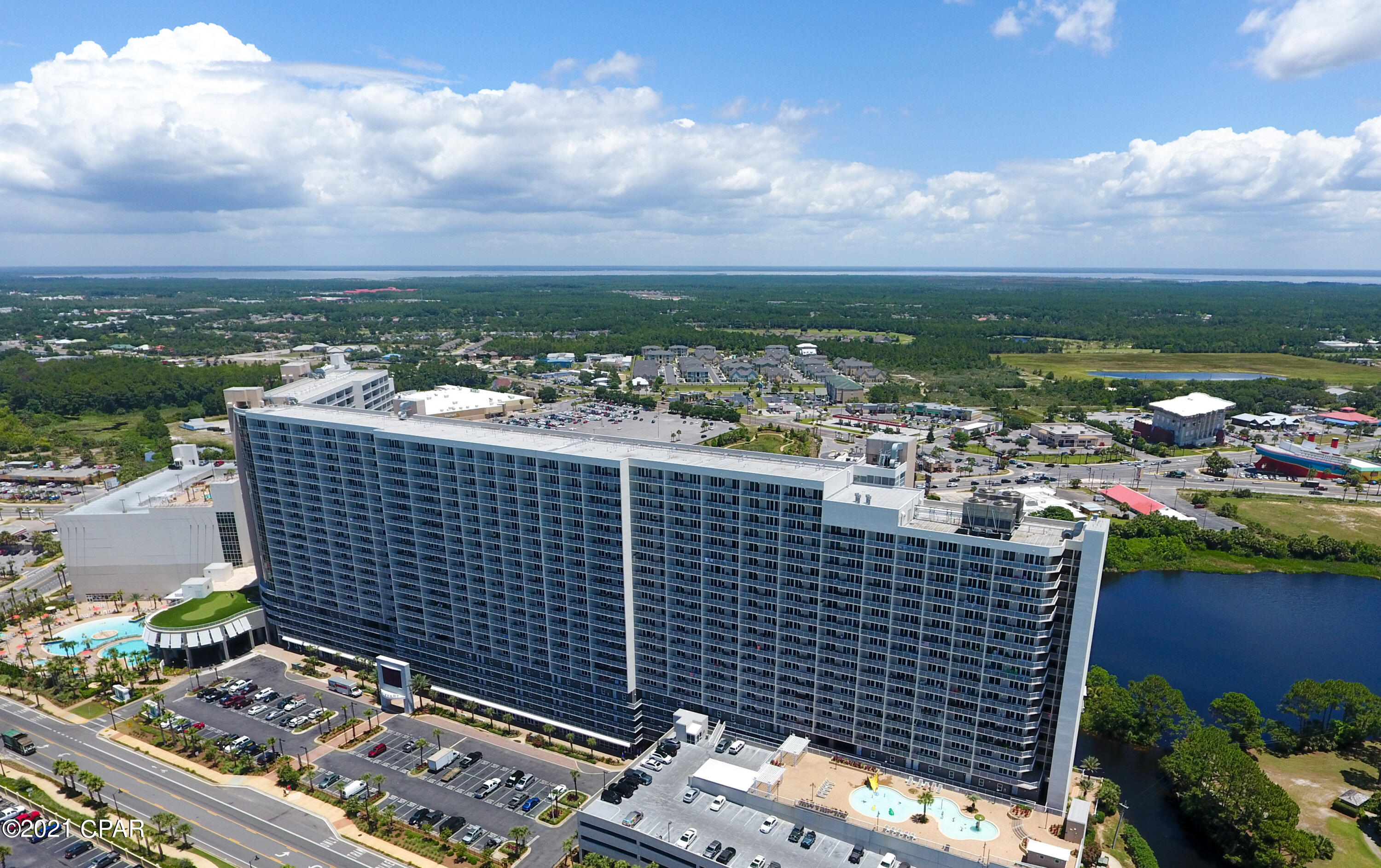 Laketown Wharf - Commercial Sale