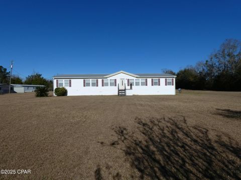 A home in Marianna