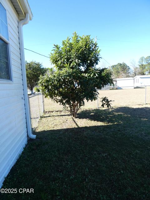 A home in Marianna